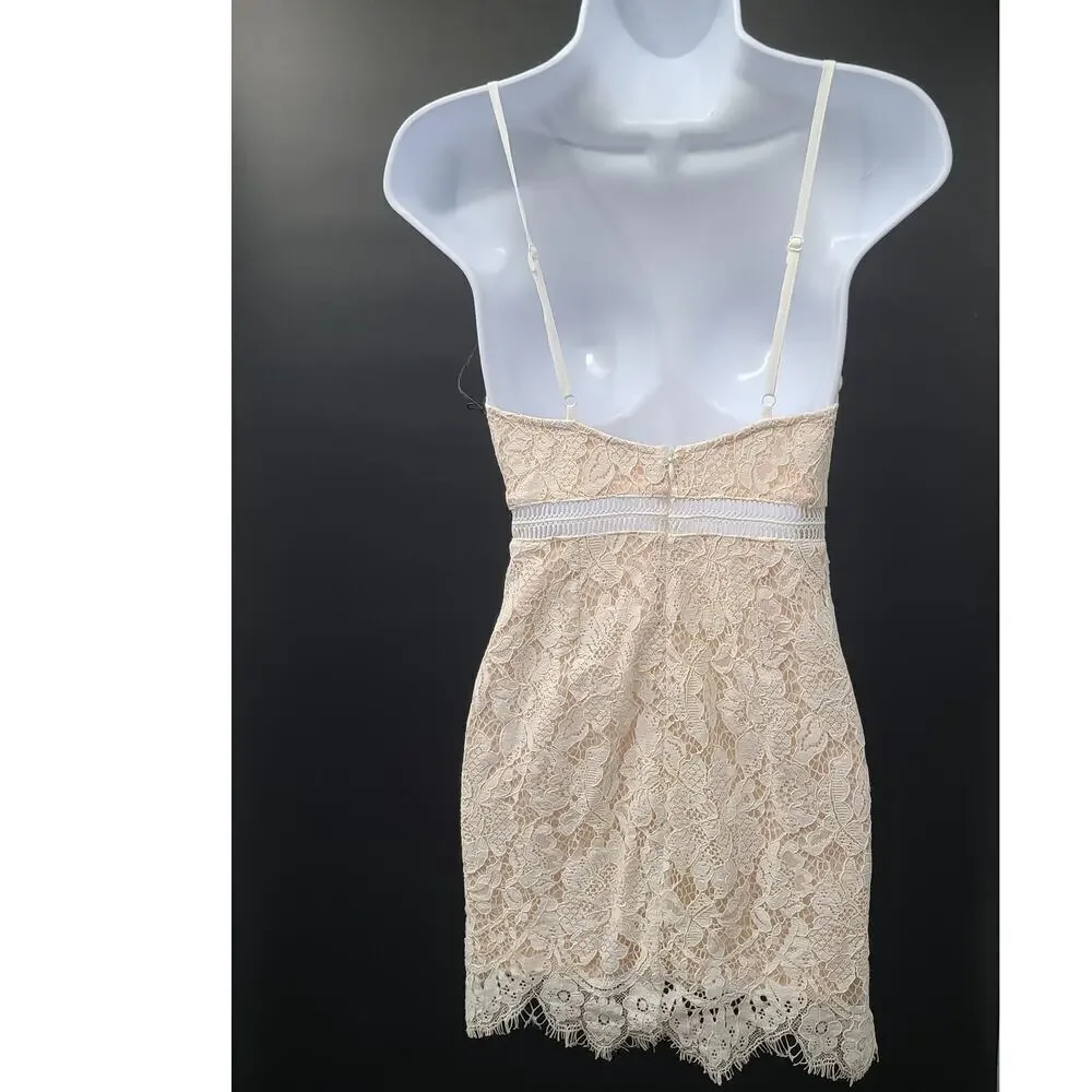 Superdown Remi Lace mini women's dress off white lace crochet Sz XS Cottagecore - Picture 4 of 10
